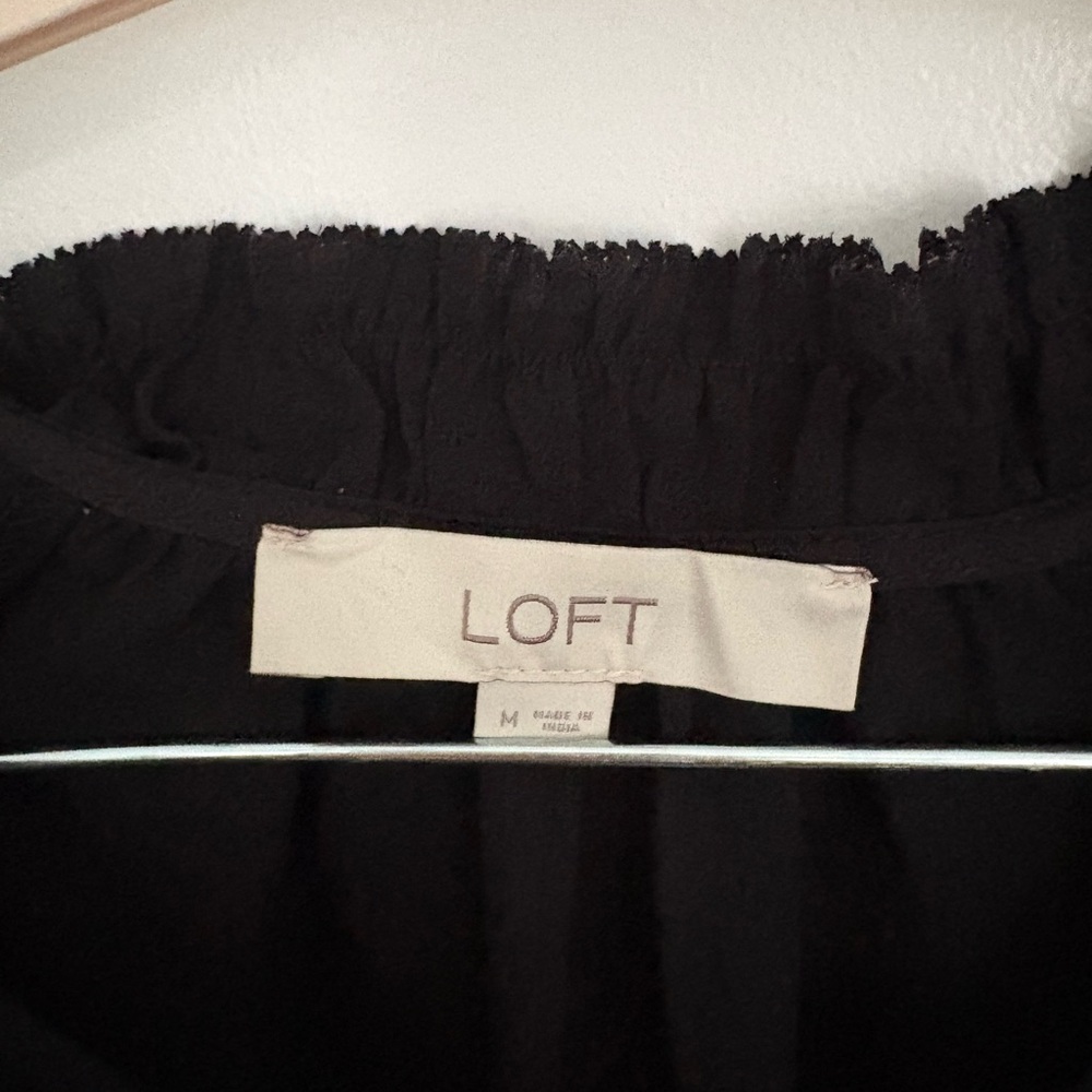 LOFT Elegant Black Blouse - Picture 3 of 3